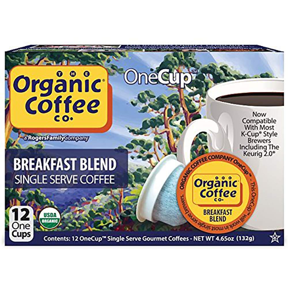 The Organic Coffee Co. paquete junto a una taza para comparar tamaño y porciones disponibles