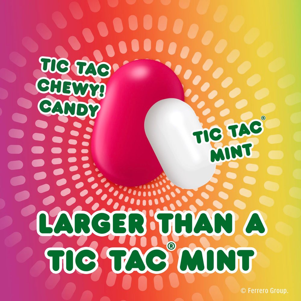 Tic Tac escena de cine en casa mostrando snack ideal para ver películas