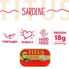 TITUS detalle de textura de sardinas en aceite de soya, aspecto apetitoso
