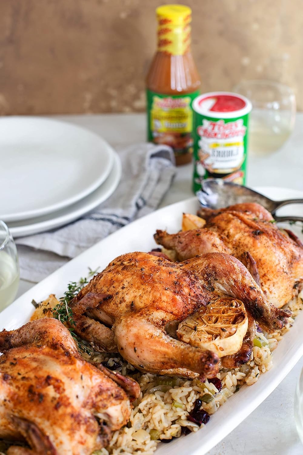 Tony Chachere's plato servido mostrando cómo realza sabor en carnes
