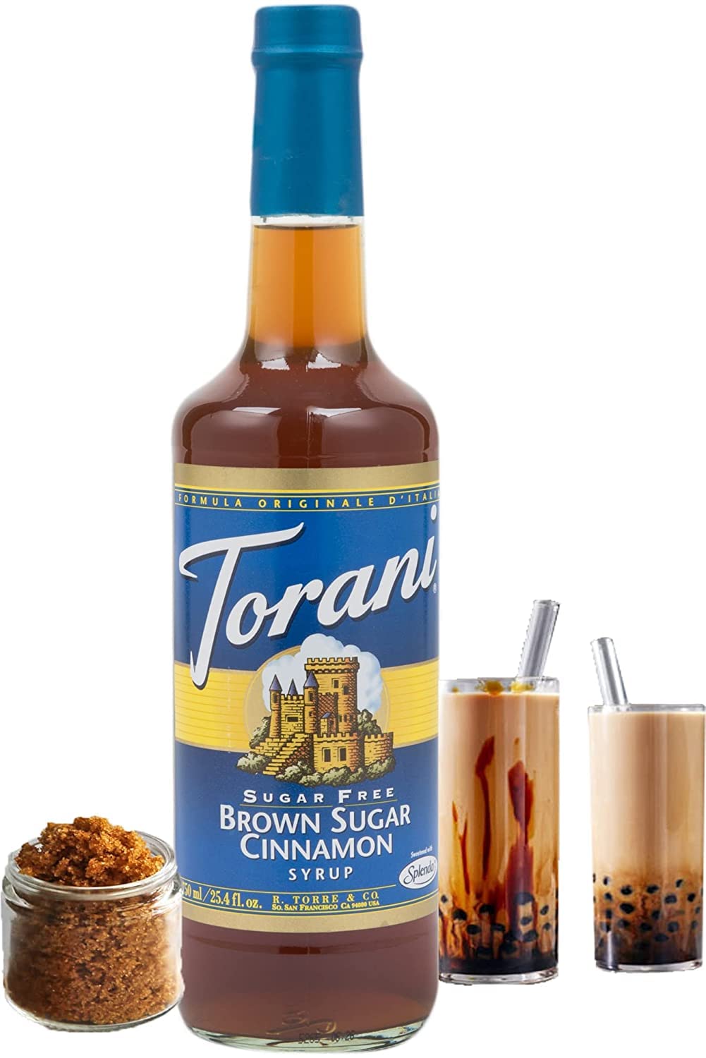 Torani junto a taza para comparar tamaño, visualiza 750 ml práctico