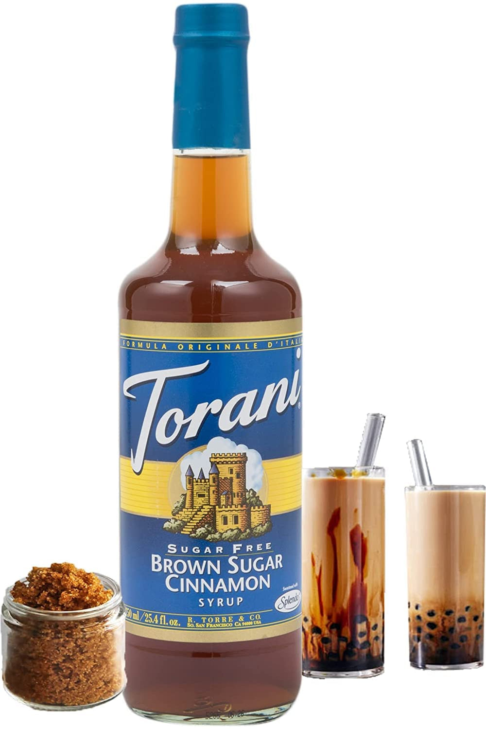 Torani junto a taza para comparar tamaño, visualiza 750 ml práctico