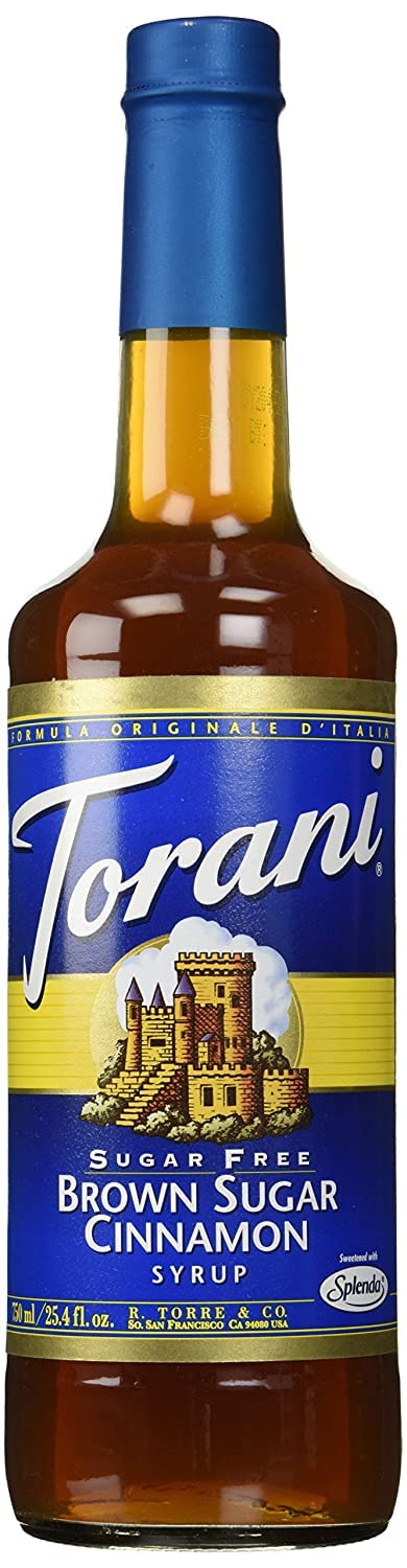 Torani jarabe en latte cremoso, añade sabor especiado y calidez