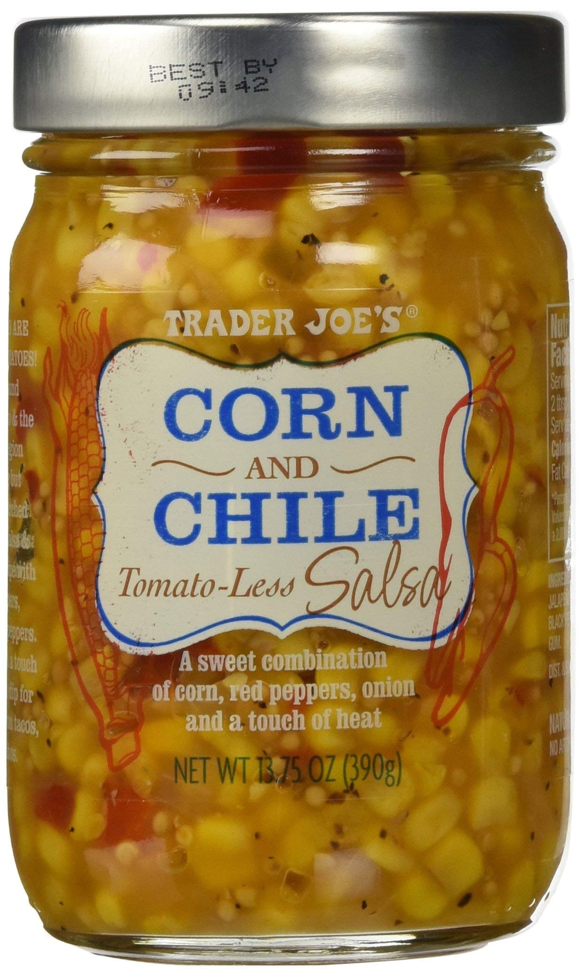 Trader Joe's frasco frontal mostrando maíz y chile, ideal para acompañar snacks