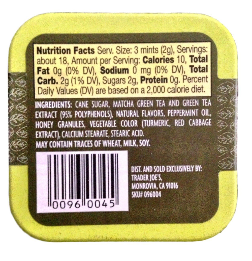 Trader Joe's primer plano de la textura del mint resaltando frescura y claridad