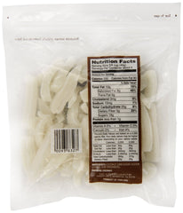 Trader Joe's tiras de coco en un bol listas para comer y complementar desayuno