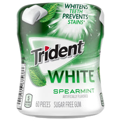 Primer plano de la textura del chicle Trident White que muestra acabado liso