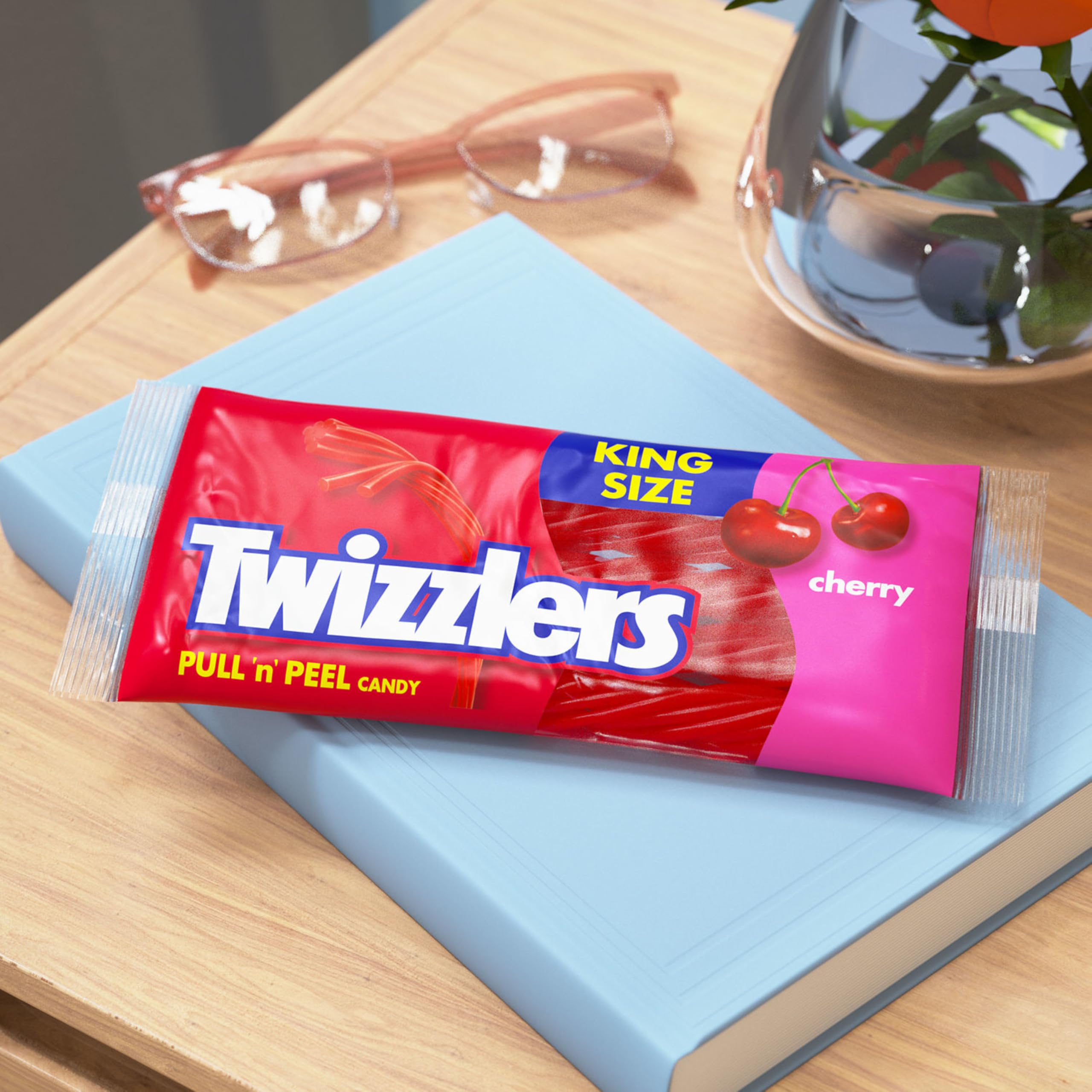 Twizzlers comparación tamaño en mano para visualizar porción