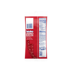 Twizzlers Zero Sugar fresa en mano listo para comer y fácil de llevar