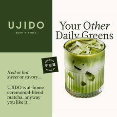 Ujido Matcha latte cremoso servido en vaso mostrando versatilidad en bebidas