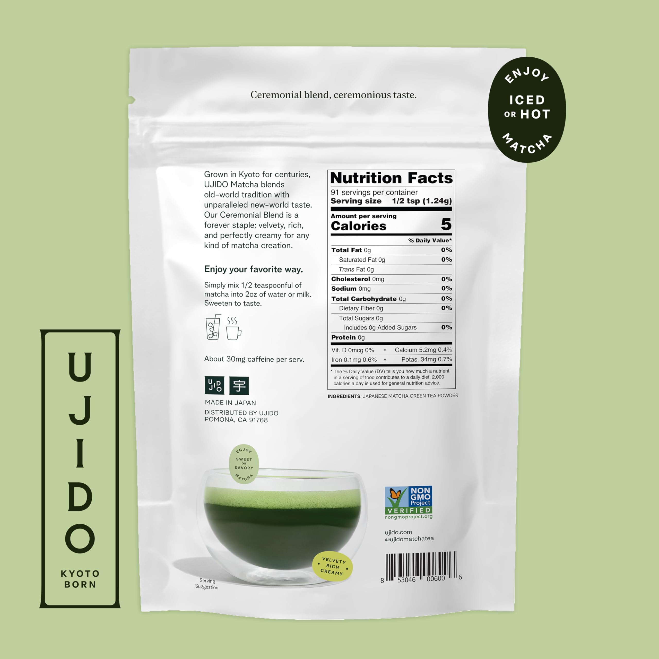 Ujido Matcha textura en primer plano polvo ultrafino y color brillante