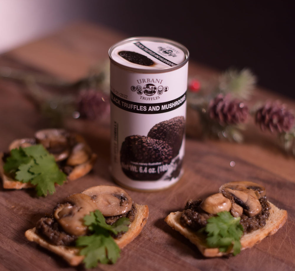 Urbani Truffles salsa sobre pasta lista para servir con aroma intensificado