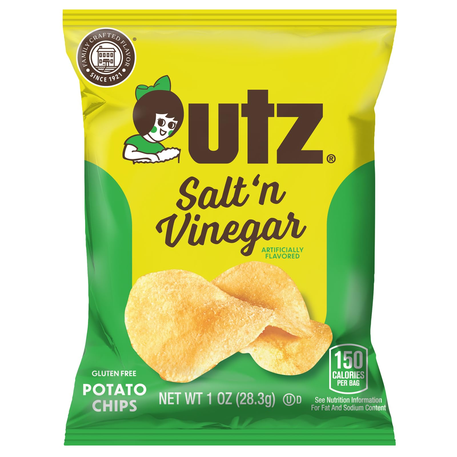 Chip Utz salt & vinegar en mano para comparar tamaño y porción