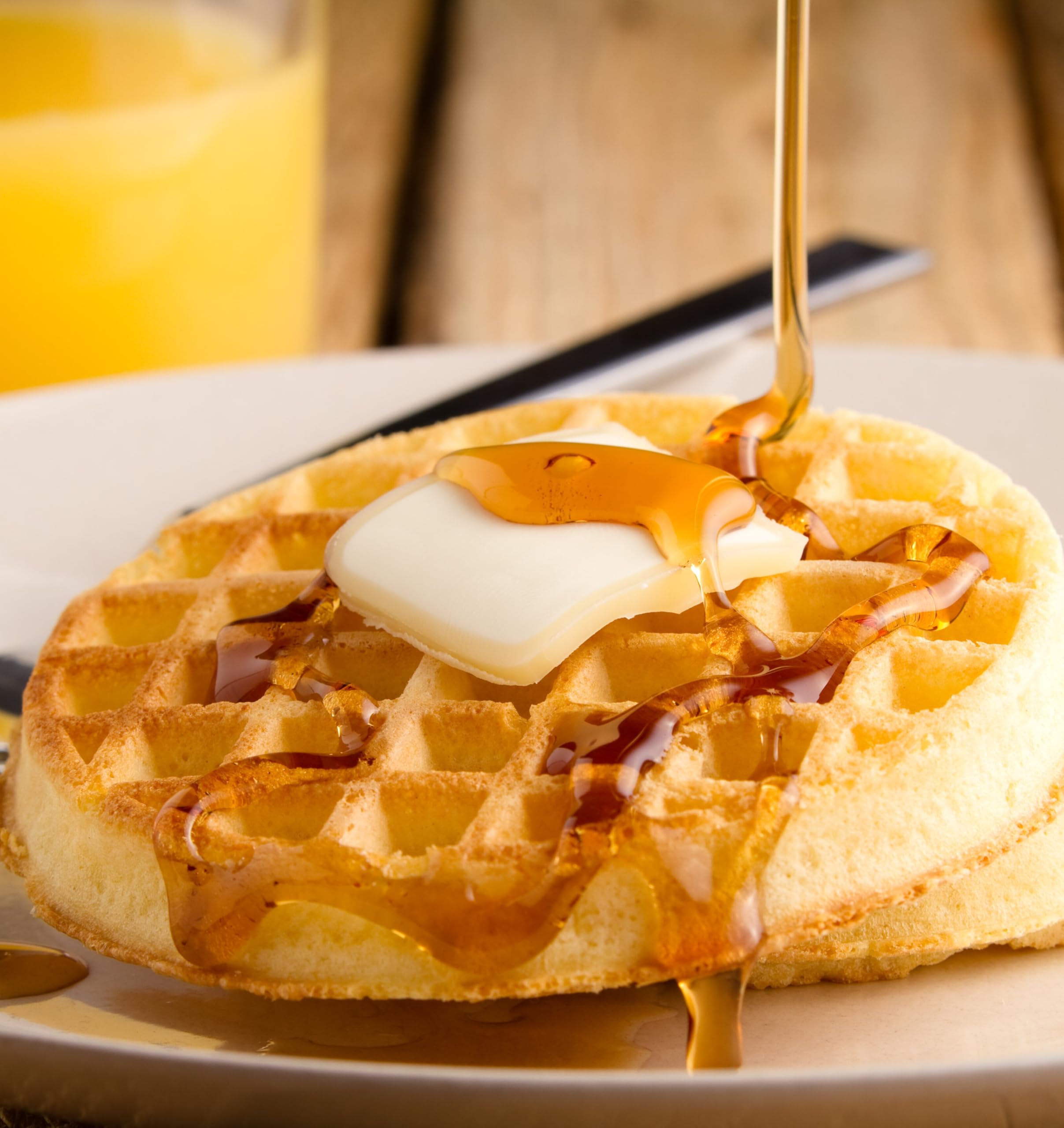 Vermont Maid detalle del vertido con textura viscosa que cubre pancakes