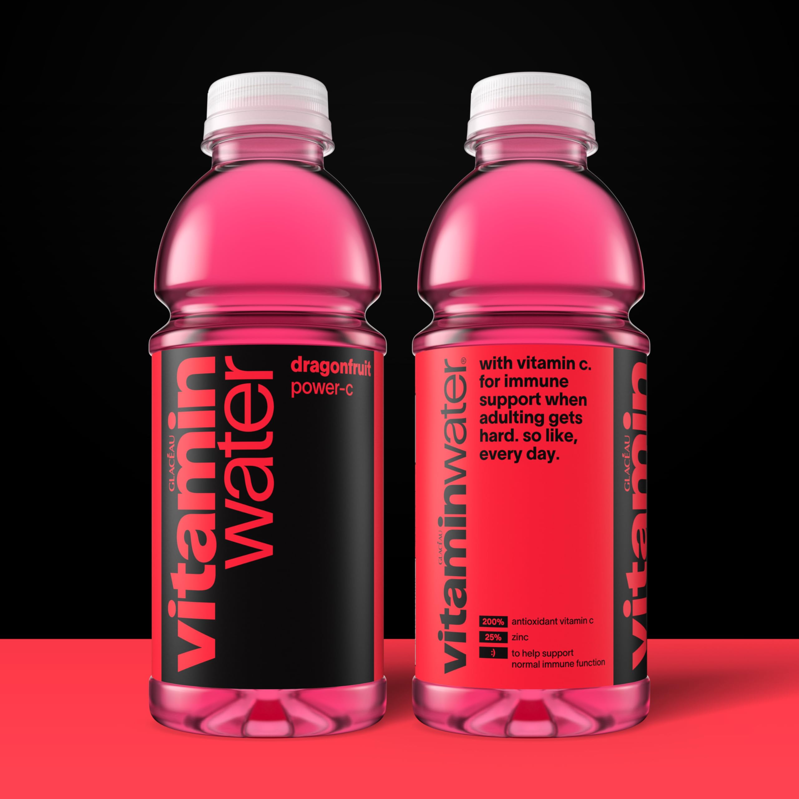 vitaminwater detalle del líquido y textura enfatizando sabor