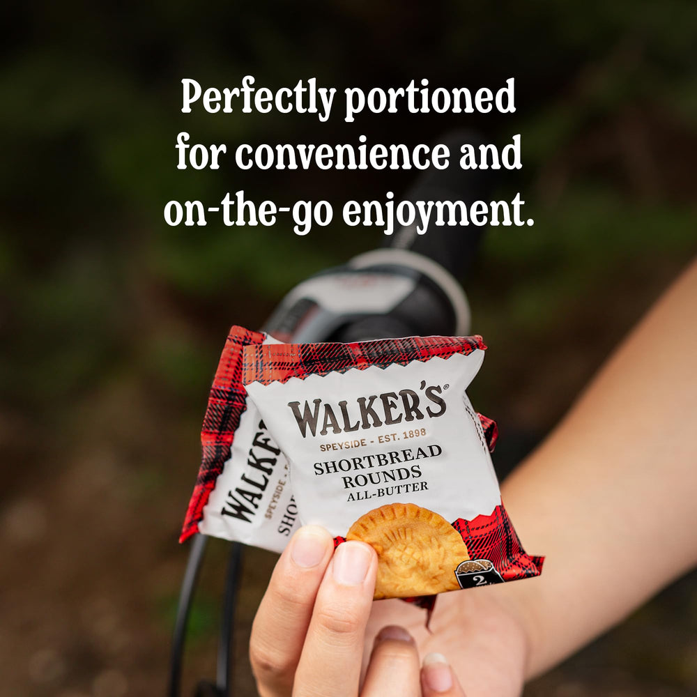 Walkers paquete individual en mano listo para llevar y consumir