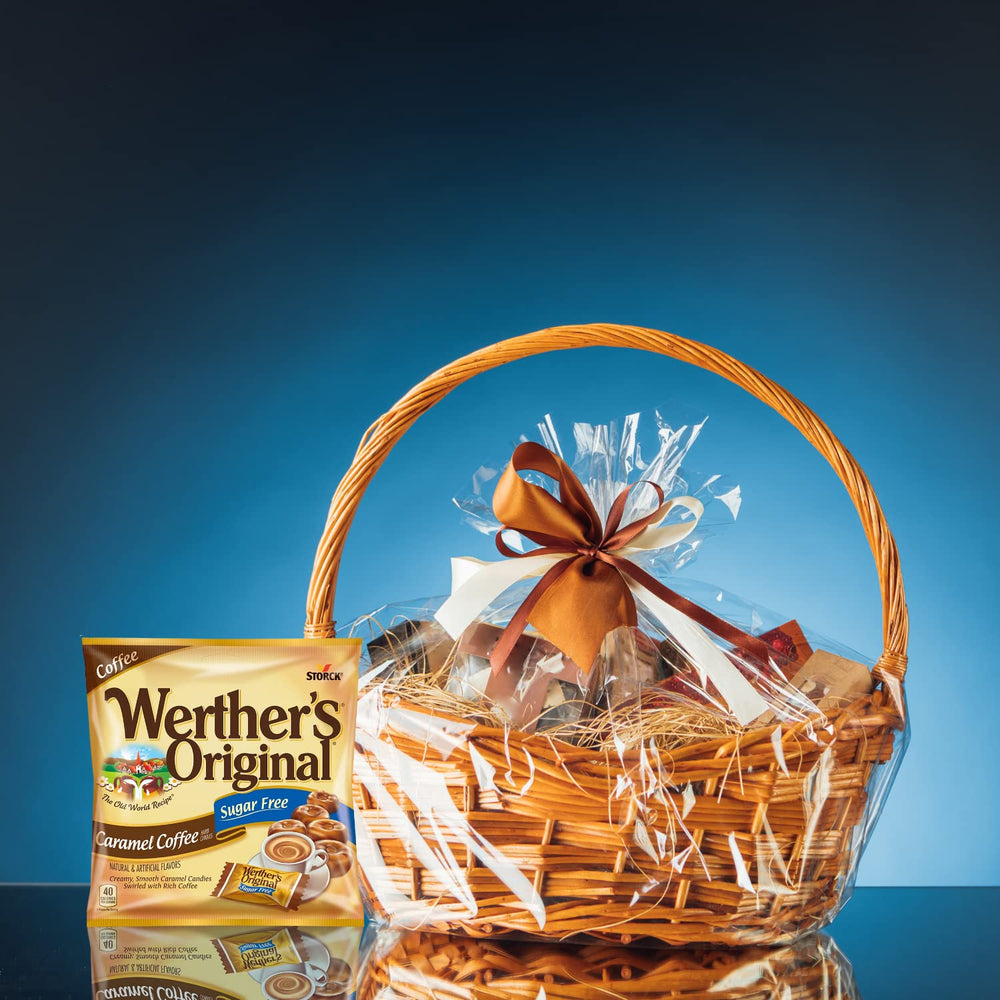 Werther's Original mostrando tamaño en mano para comparar porción y portabilidad