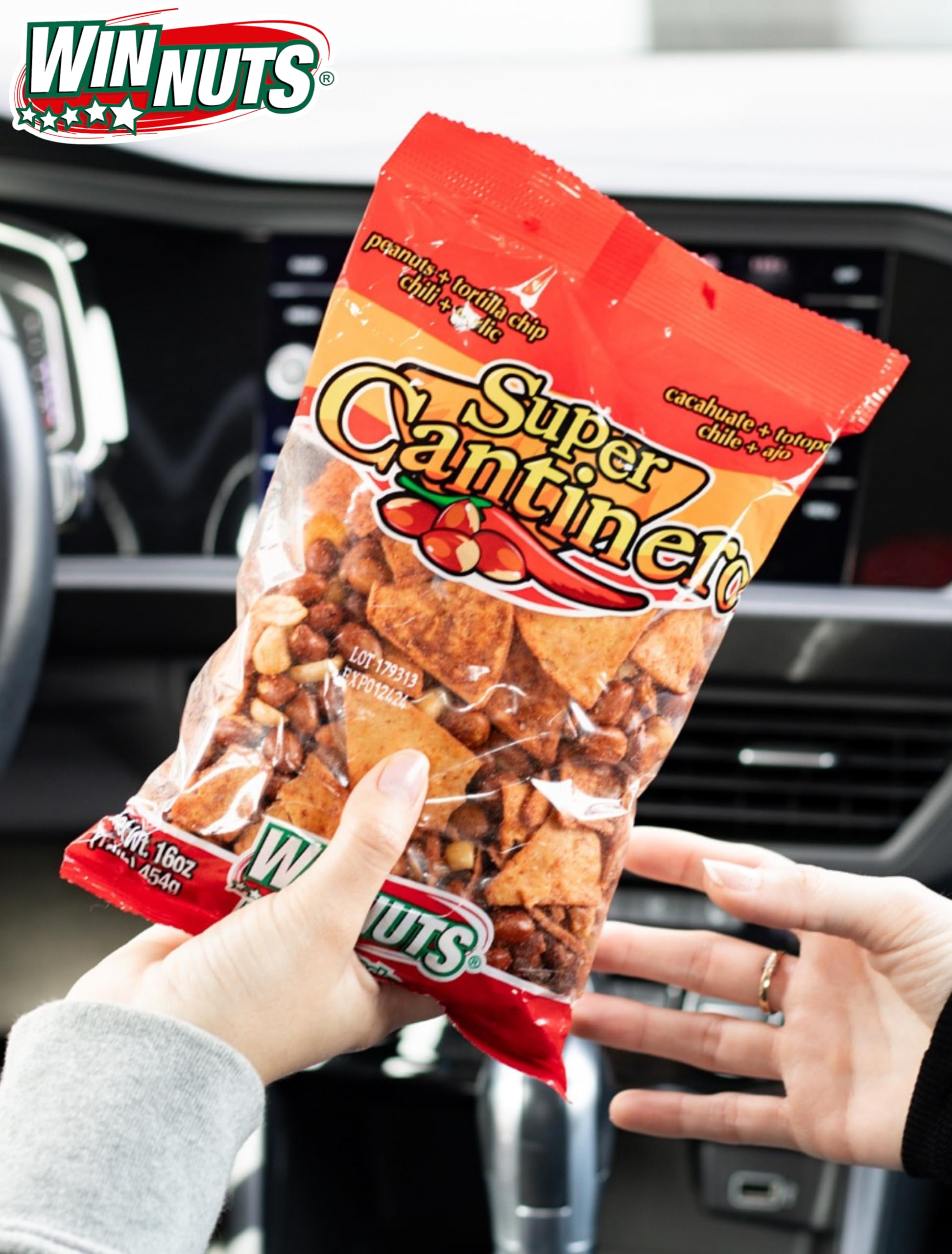 WINNUTS mesa de botanas estilo mexicano con mix como protagonista
