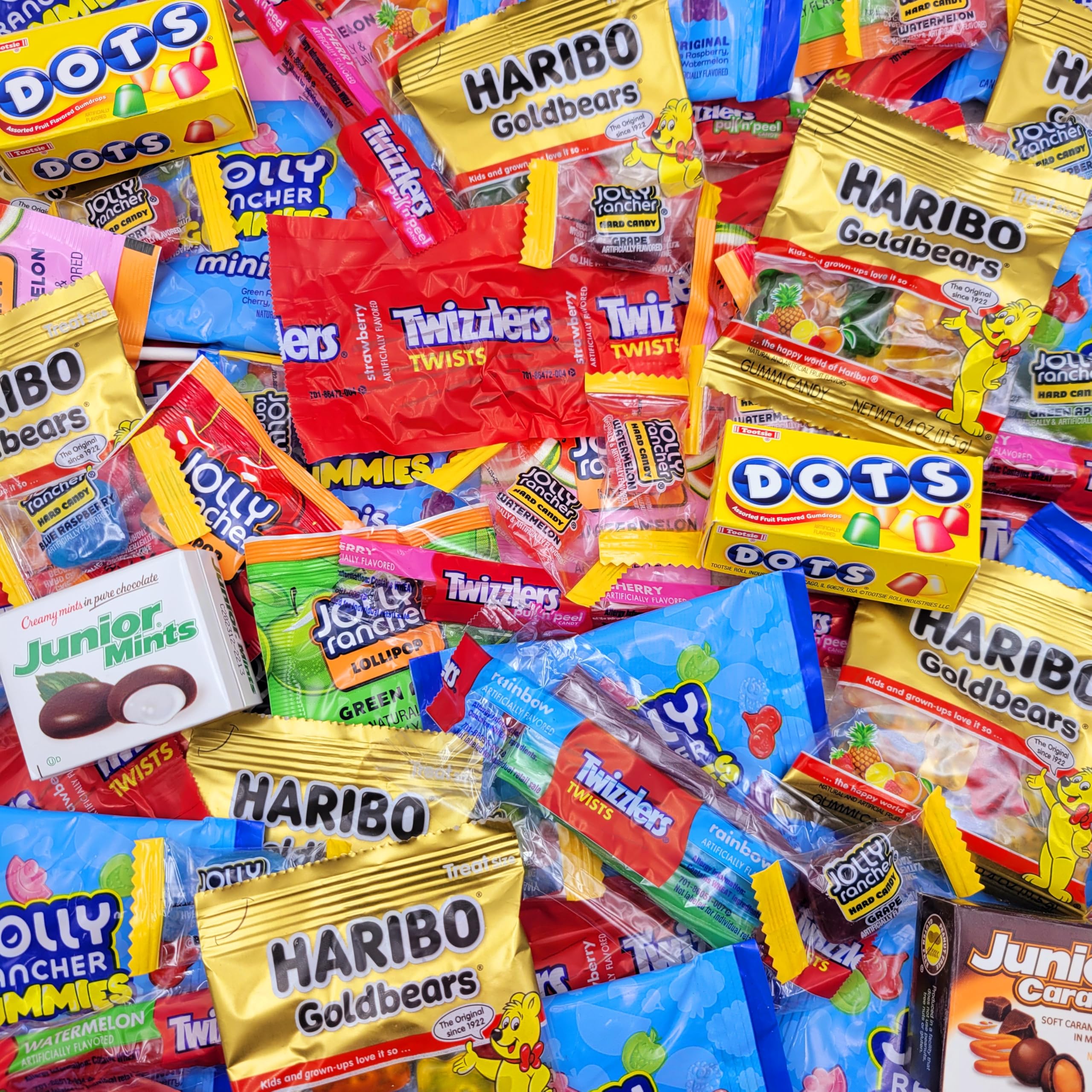 Yummy Chew dulces servidos en mesa listos para repartir en fiesta