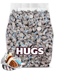 Yummy Chew Hugs envase frontal mostrando bolsa plateada y cantidad