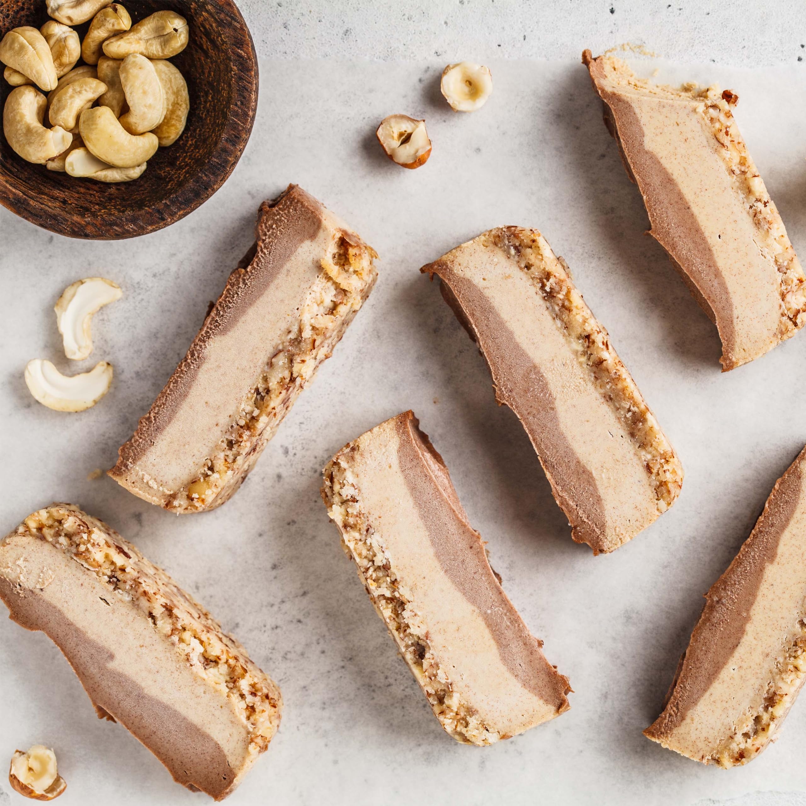 Yupik anacardos como topping en postre añaden textura y sabor