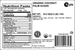 Yupik primer plano de grano de azúcar de coco con textura y tono caramelo