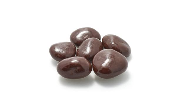 Yupik cerezas sobre un brownie resaltando su uso en repostería