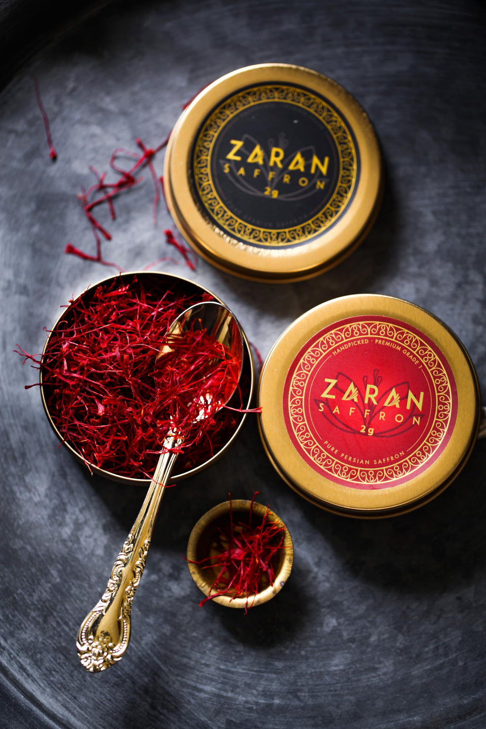 Zaran Saffron en ambiente de cocina lifestyle mostrando uso cotidiano