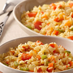 Zatarain's pilaf servido con pollo demostrando una comida completa